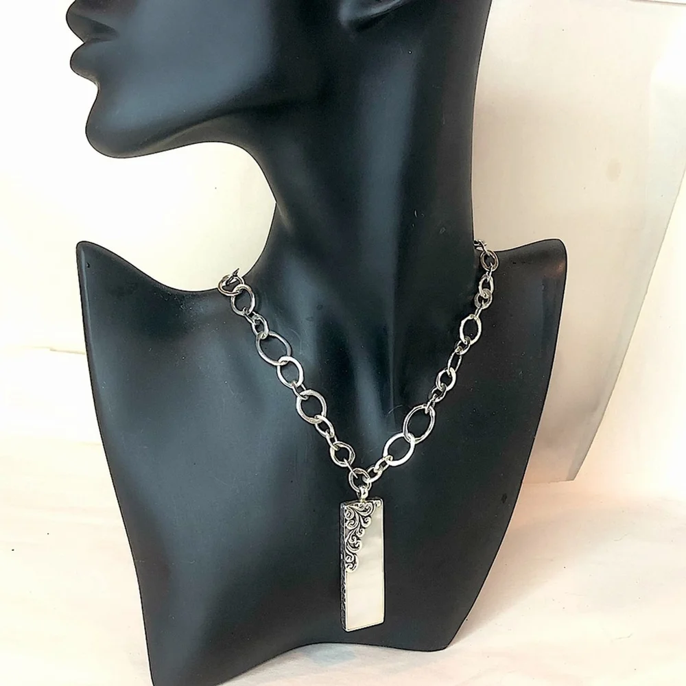 LOIS HILL Sterling Silver Cut Out Mother Of Pearl Open Link Toggle Necklace NWOT - Picture 4 of 17